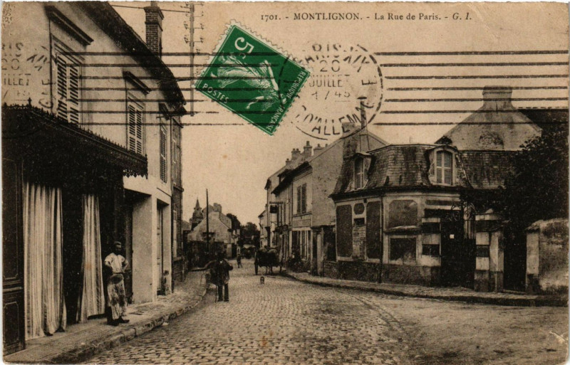 Carte postale ancienne Montlignon - La Rue de Paris à Montlignon