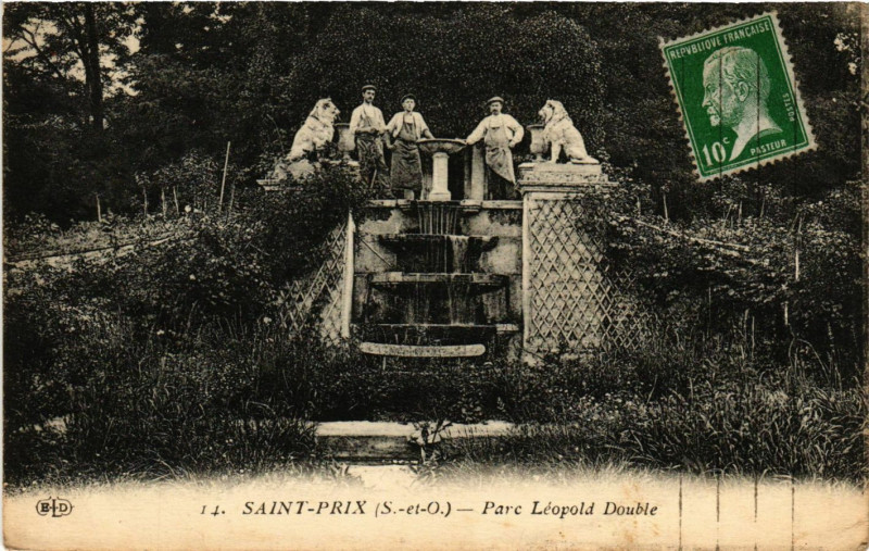 Carte postale ancienne Saint-Prix (S.-et-O.) - Parc Léopold Double à Saint-Prix