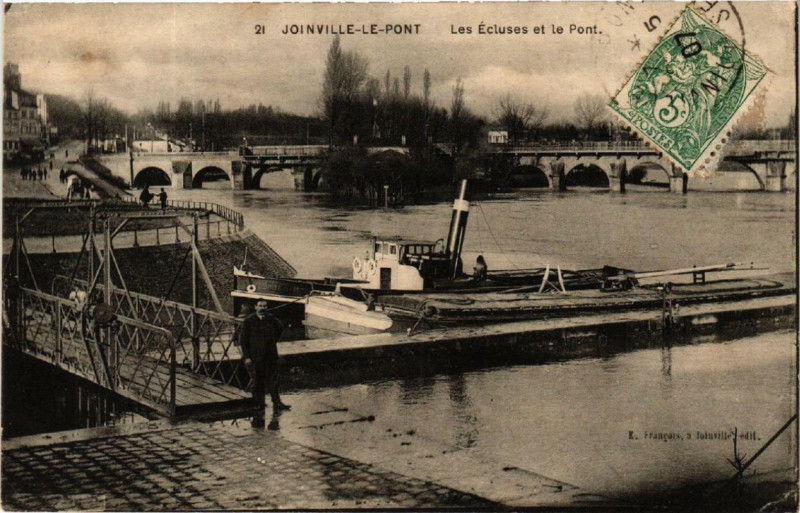 Carte postale ancienne Joinville-le-Pont Les Ecluses et le Pont à Joinville-le-Pont