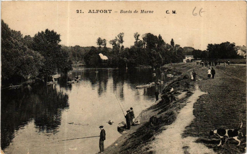 Carte postale ancienne Alfort Bords de Marne