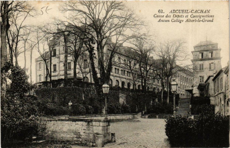 Carte postale ancienne Arceuil Cachan Caisse des Depots et Consignations à Cachan