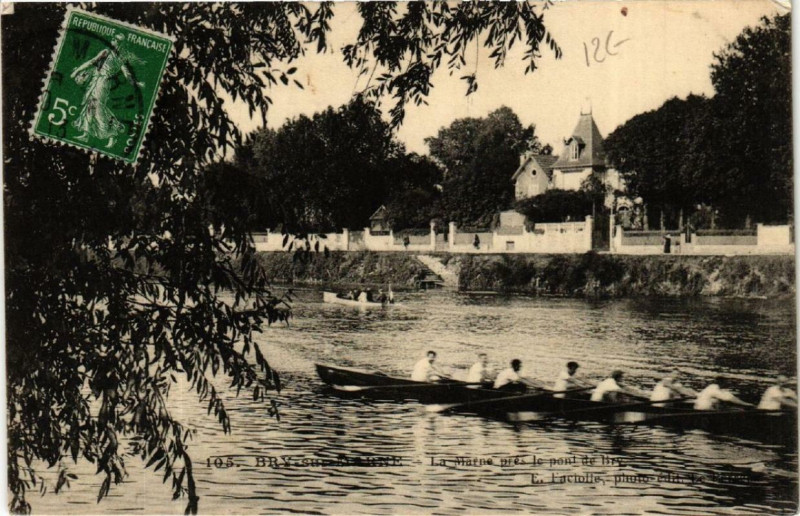 Carte postale ancienne Bry-sur-Marne La Marne pres le Pont de Bry à Bry-sur-Marne