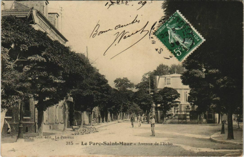Carte postale ancienne Le Parc - Saint-Maur - avenue de l'echo