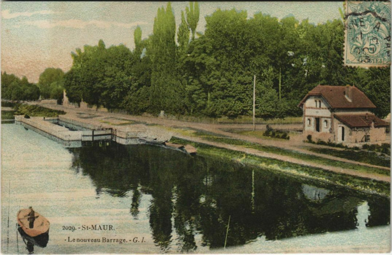 Carte postale ancienne Saint-Maur - le nouveau barrage