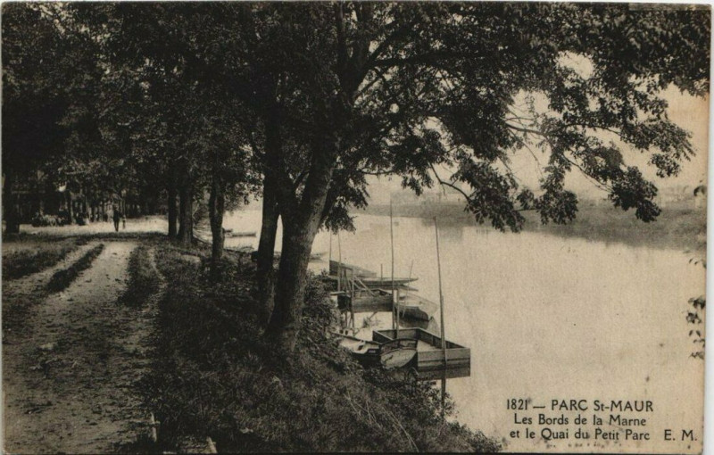 Carte postale ancienne Parc Saint-Maur - Bords de la Marne Quai du Petit Parc