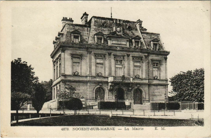 Carte postale ancienne Nogent-sur-Marne - La mairie à Nogent-sur-Marne