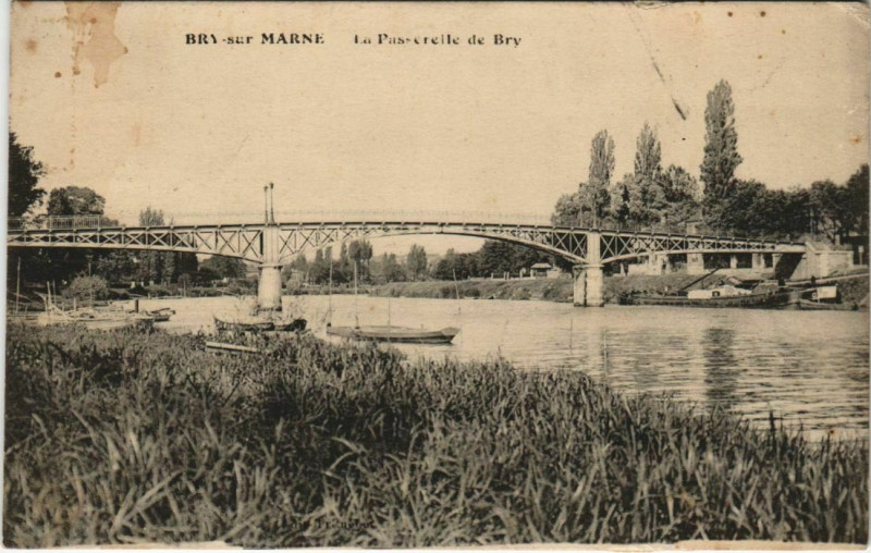 Carte postale ancienne Bry-sur-Marne - La passereile de bry à Bry-sur-Marne