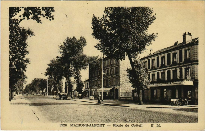 Carte postale ancienne Maisons - Alfort - Route de Creteil à Créteil
