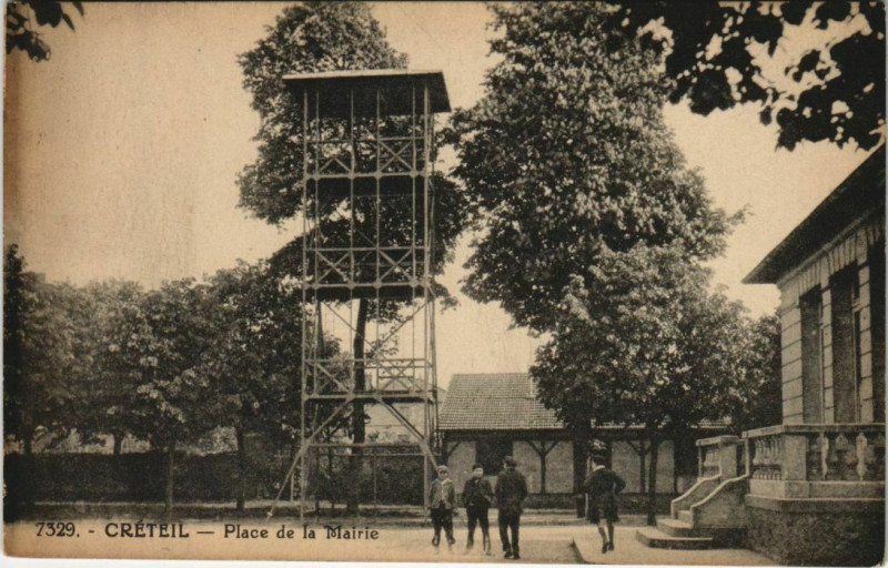 Carte postale ancienne Creteil - Place De La Mairie à Créteil