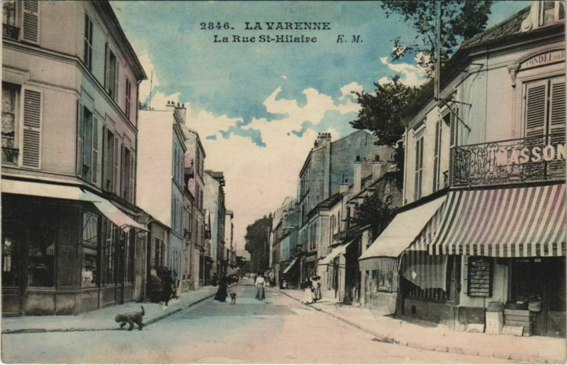 Carte postale ancienne La Varenne - la rue Saint-hilaire