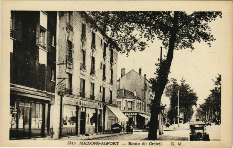 Carte postale ancienne Maisons - Alfort - Route de Creteil à Créteil