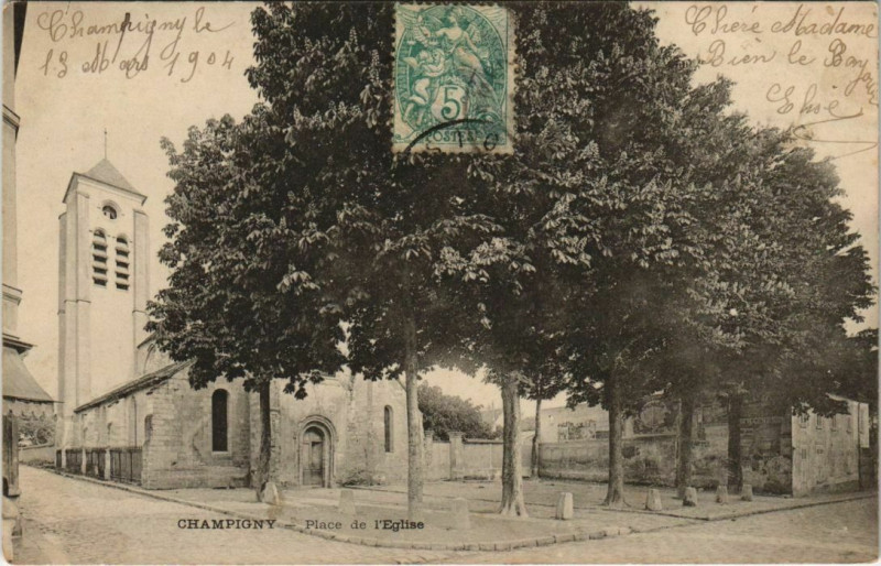 Carte postale ancienne Champigny - Place de l'eglise