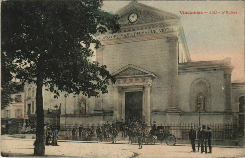 Carte postale ancienne Vincennes - 150 - l'eglise à Vincennes