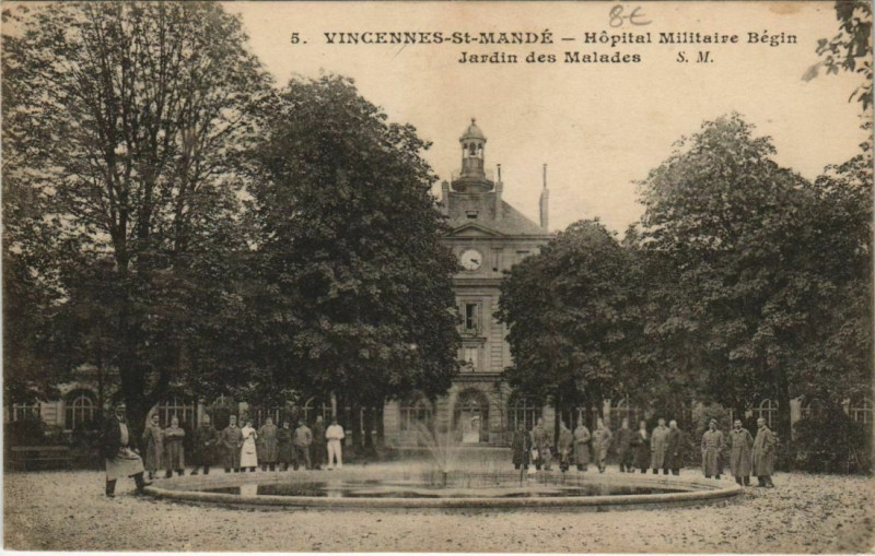 Carte postale ancienne Vincennes-st-Mande Hopital Millitaire à Vincennes