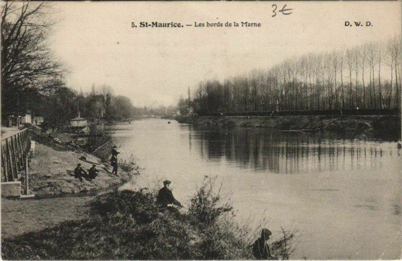 Carte postale ancienne Saint-Maurice Les Bords de la Marne à Saint-Maurice