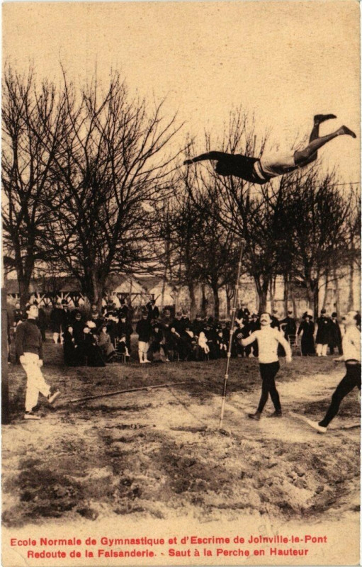 Carte postale ancienne Joinville-le-Pont - Ecole Normale de Gymnastique et d'Escrime à Joinville-le-Pont