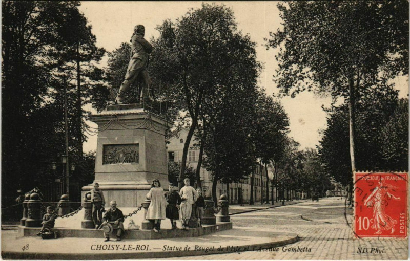 Carte postale ancienne Choisy-le-Roi Statue de Rouget de l'Isle et Avenue Gambetta à Choisy-le-Roi