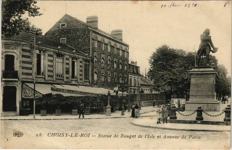 Carte postale ancienne Choisy-le-Roi Statue de Rouget de l'Isle et avenue de Paris à Choisy-le-Roi