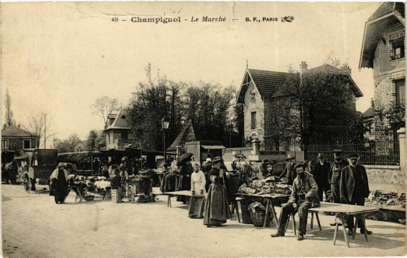 Carte postale ancienne Champignol Le Marché