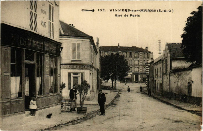 Carte postale ancienne Villiers-sur-Marne Rue de Paris à Villiers-sur-Marne