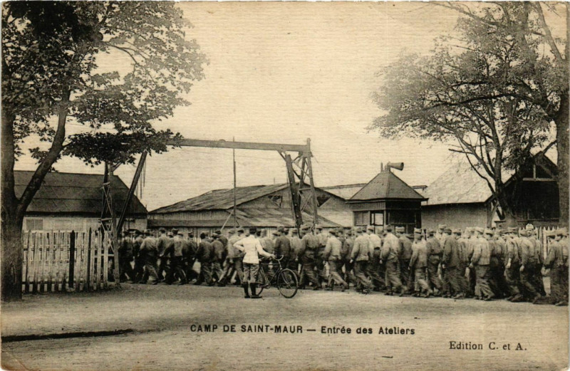 Carte postale ancienne Camp de Saint-Maur Entrée des Ateliers