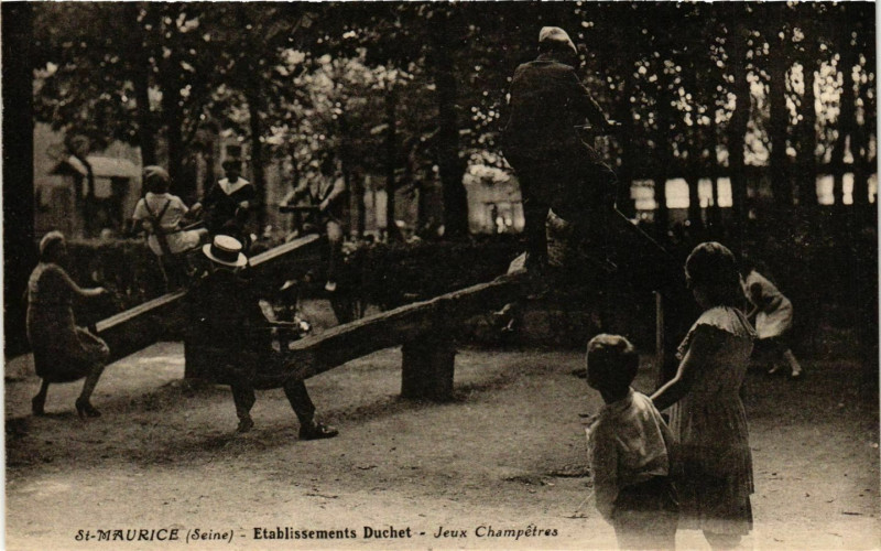 Carte postale ancienne Saint-Maurice Etabl. Duchet Jeux Champetres à Saint-Maurice