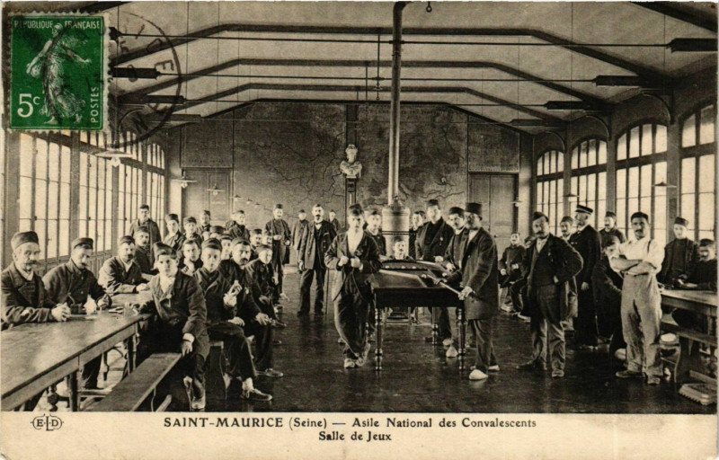 Carte postale ancienne Saint-Maurice Asile Nat. Des Convalescents Salle de Jeu à Saint-Maurice