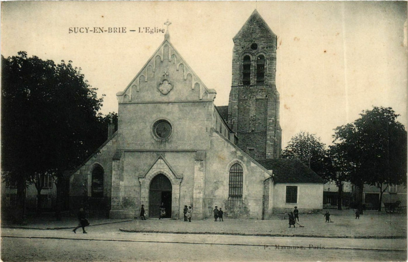 Carte postale ancienne Sucy-en-Brie Eglise à Sucy-en-Brie