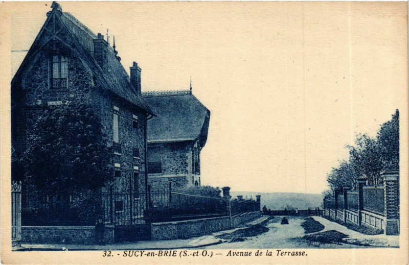 Carte postale ancienne Sucy-en-Brie Avenue de la Terrasse à Sucy-en-Brie