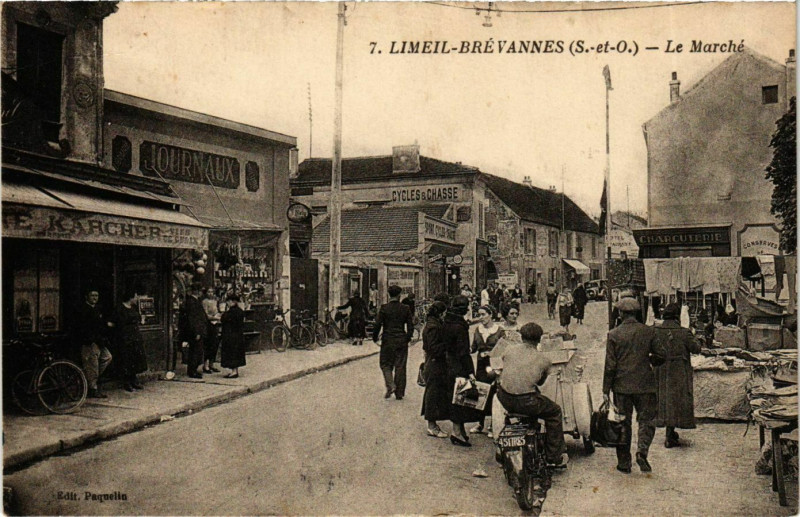 Carte postale ancienne Limeil-Brevannes Le Marché à Limeil-Brévannes