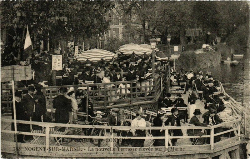 Carte postale ancienne Nogent-sur-Marne Nouvelle Terrasse élevée sur la Marne à Nogent-sur-Marne