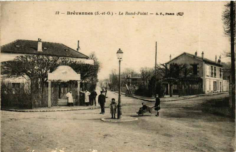 Carte postale ancienne Brevannes Le Rond-Point
