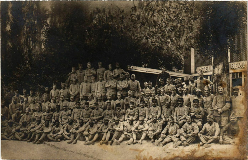Carte postale ancienne Carte photo Le Perreux soldats militaire military