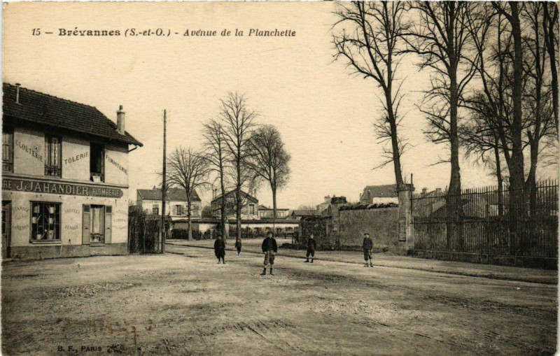 Carte postale ancienne Brevannes Avenue de la Planchette