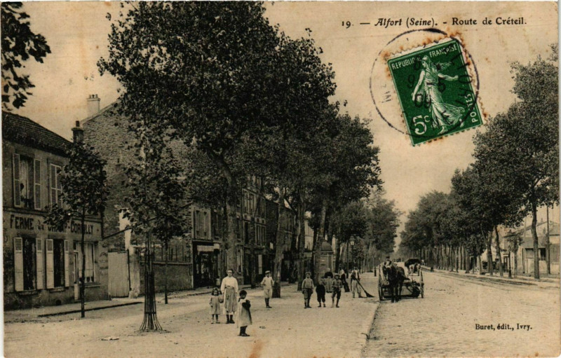Carte postale ancienne Alfort Route de Créteil à Créteil