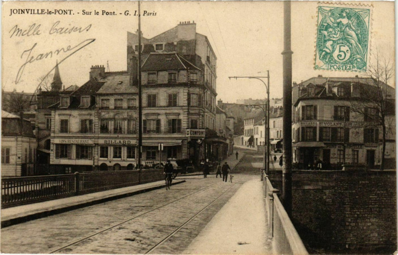 Carte postale ancienne Joinville-le-Pont Sur le Pont à Joinville-le-Pont