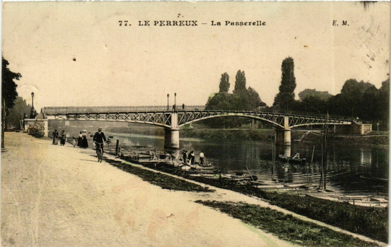 Carte postale ancienne Val-de-Marne Le Perreux La Passarelle pont