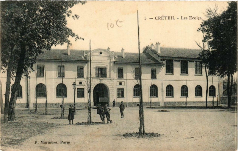Carte postale ancienne Creteil Les Ecoles à Créteil