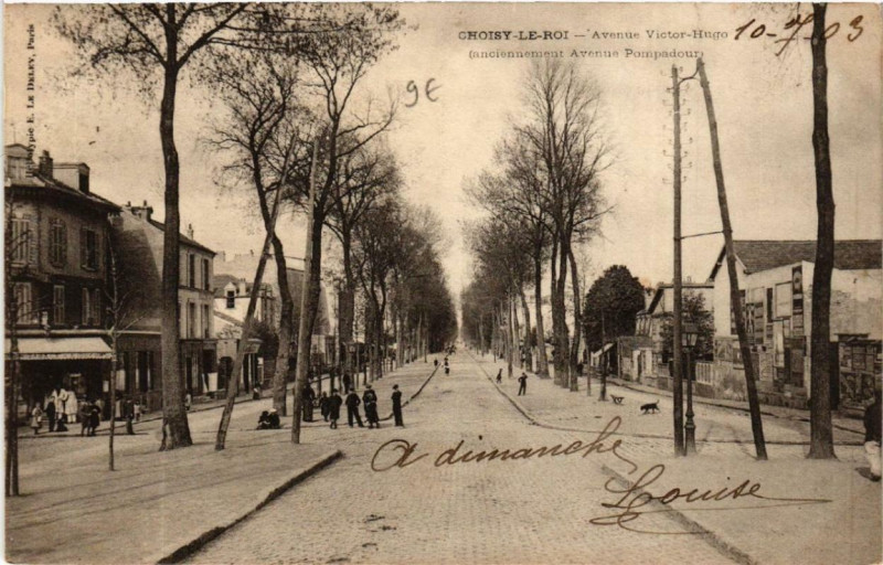 Carte postale ancienne Choisy-le-Roi Avenue Victor Hugo à Choisy-le-Roi