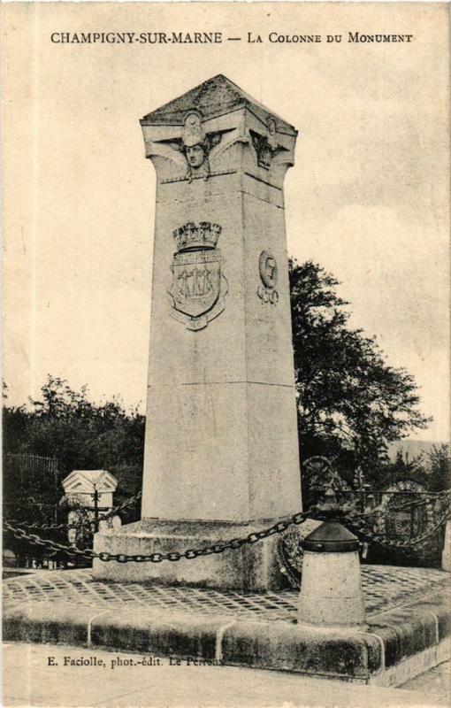 Carte postale ancienne Champigny-sur-Marne La Colonne du Monument à Champigny-sur-Marne