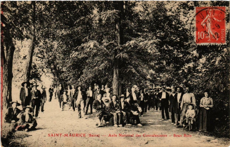 Carte postale ancienne Saint-Maurice Asile Nationale des Convalescents. Sous Bois. à Saint-Maurice