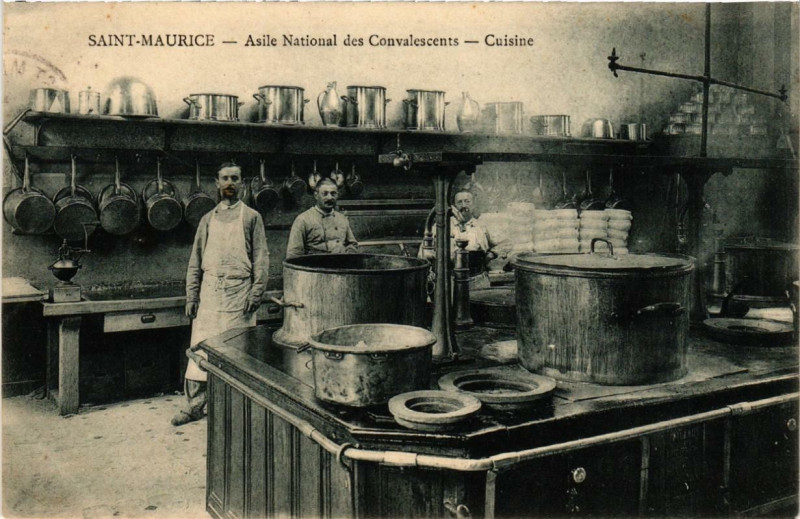 Carte postale ancienne Saint-Maurice Asile Nationale des Convalescents. Cuisine. à Saint-Maurice