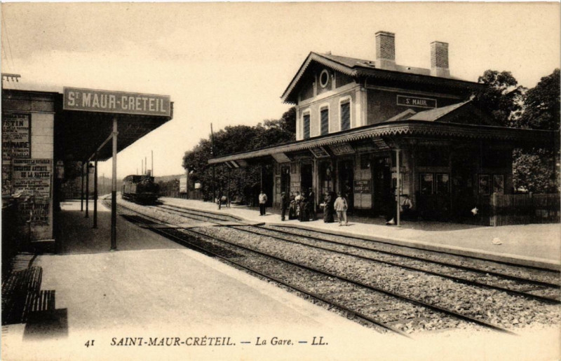 Carte postale ancienne Saint-Maur-Creteil La Gare.