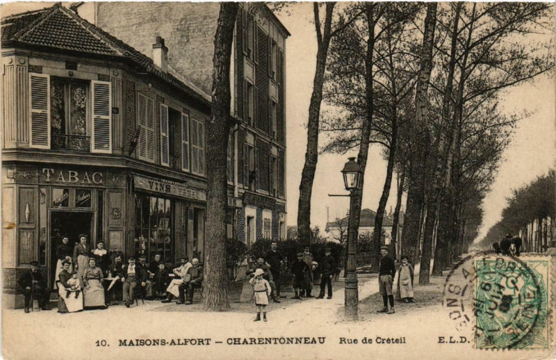 Carte postale ancienne Maisons Alfort Charentonneau Rue du Creteil. à Maisons-Alfort