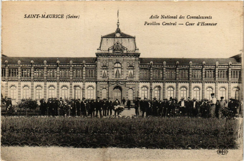 Carte postale ancienne Saint-Maurice - Asile National des Convalescents Pavillon Central à Saint-Maurice