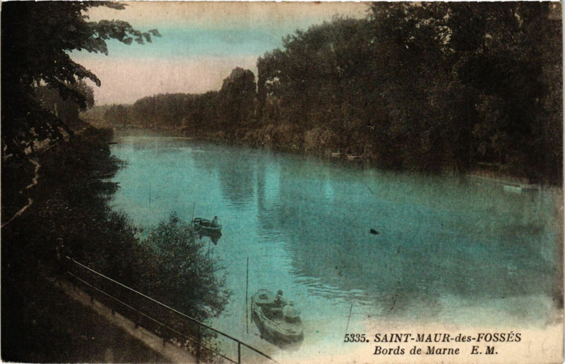 Carte postale ancienne Saint-Maur-des-Fosses - Bords de Marne à Saint-Maur-des-Fossés