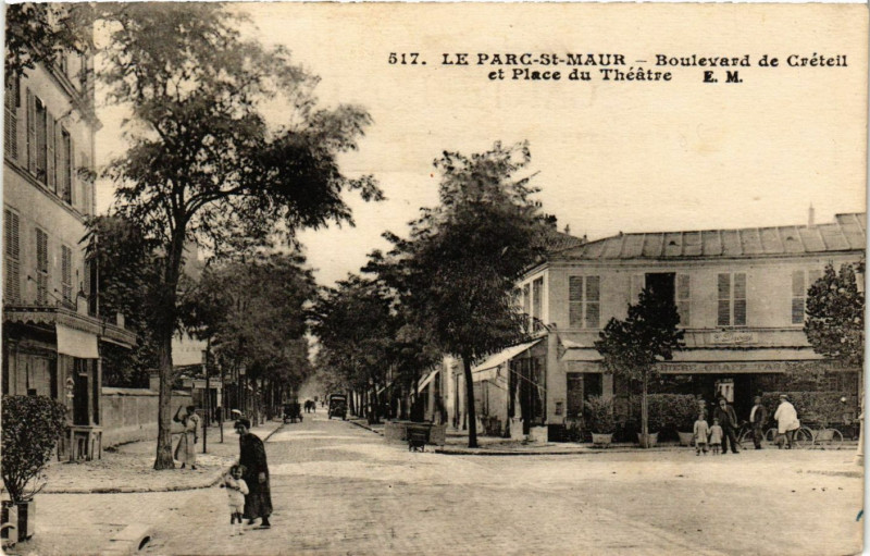 Carte postale ancienne Le Parc-St-Maur - Boulevard de Creteil et Place du Theatre à Créteil