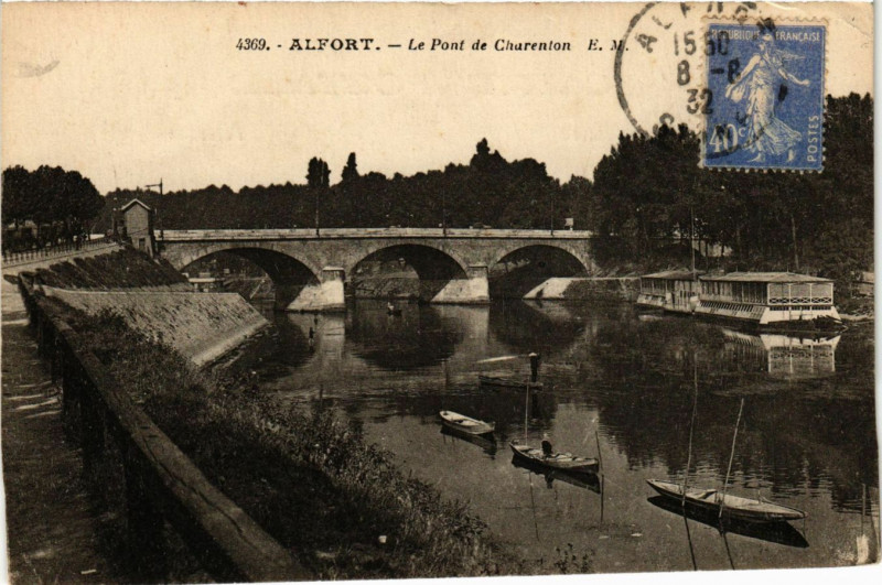 Carte postale ancienne Alfort - Le Pont de Charenton