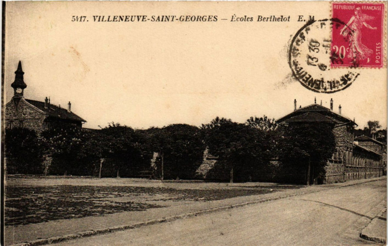 Carte postale ancienne Villeneuve-Saint-Georges - Ecoles Berthelot à Villeneuve-Saint-Georges