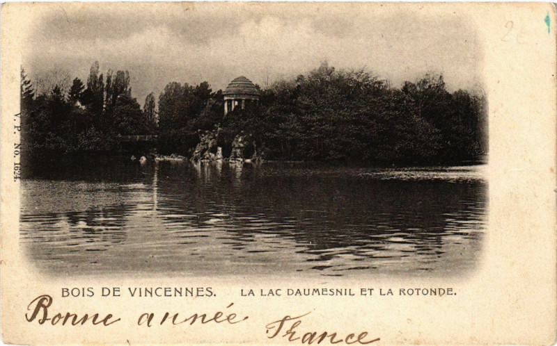 Carte postale ancienne Bois de Vincennes La lac daumesnil ez la rotonde à Vincennes